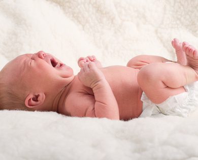 A cólica do bebê e o sono