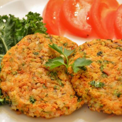 Hambúrguer de cenoura com abobrinha
