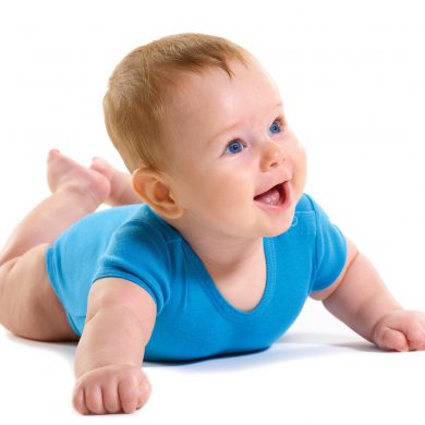 Posso deixar meu bebê de bruços (de barriga para baixo)?